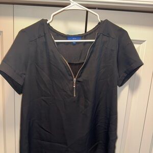 Apt. 9 Black Zippered Short Sleeve Tee